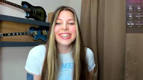 Snapshot of anya_seven chatting on 09.27.25 Anya online show from 09.27.25