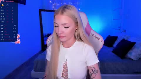 Anya online show from 10.03.25