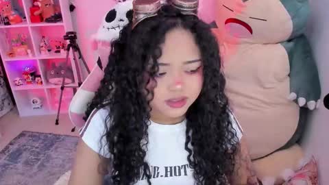 Snapshot of anyburkee chatting on 12.19.25 Any online show from 12.19.25