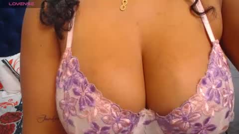 Anyela  online show from 06.25.26