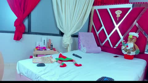 Snapshot of anyelamature chatting on 12.12.24 Anyela online show from 12.12.24