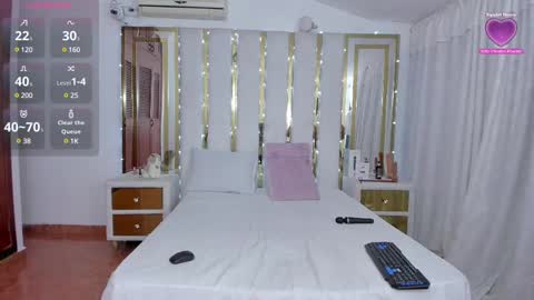 Snapshot of anyelamature chatting on 03.10.25 Anyela online show from 03.10.25