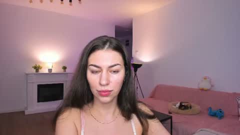 Anysa Smith online show from 07.06.26