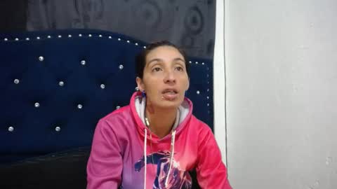 Snapshot of anyu_1306 chatting on 01.18.25 anyu online show from 01.18.25