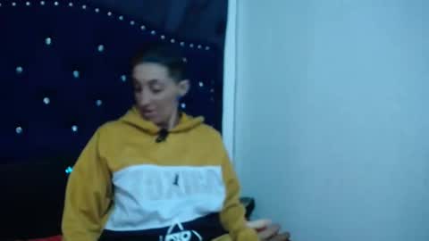 Snapshot of anyu_1306 chatting on 02.17.25 anyu online show from 02.17.25