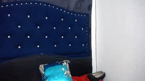 Snapshot of anyu_1306 chatting on 02.21.25 anyu online show from 02.21.25