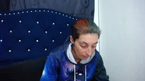 Snapshot of anyu_1306 chatting on 03.10.25 anyu online show from 03.10.25