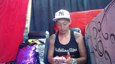 Snapshot of anyu_1306 chatting on 09.10.25 anyu online show from 09.10.25