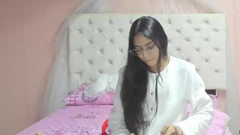 Aome Rainbow online show from 11.22.25