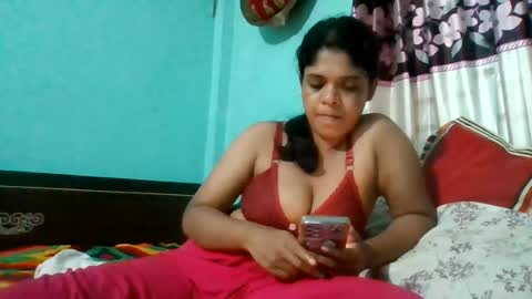 Snapshot of apa142817 chatting on 06.20.26 Aparalux online show from 06.20.26