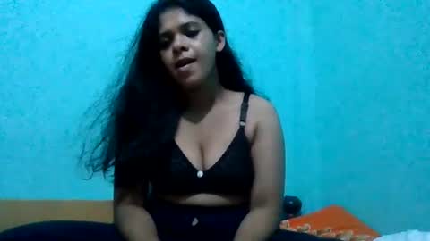 Snapshot of apa142817 chatting on 06.30.26 Aparalux online show from 06.30.26