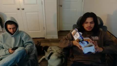 Snapshot of apachewithawebcam chatting on 01.17.26 ApacheWithWebcam online show from 01.17.26