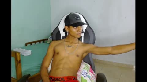 aphal_hot23 online show from 02.13.25