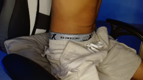 aphal_hot23 online show from 10.23.25