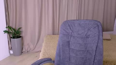 ApheliaStar online show from 11.22.25