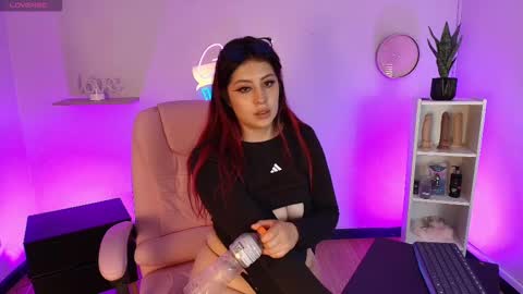 Aphirl online show from 09.23.25
