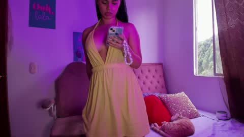 Snapshot of aphril_davis chatting on 02.03.25 Sara Model Independent online show from 02.03.25
