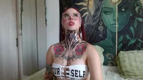 aphrodite__bloom online show from 10.11.25