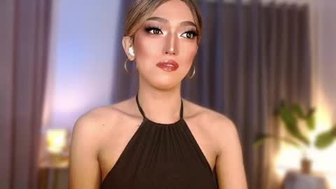 Snapshot of aphrodite_may chatting on 06.06.26 kathryn online show from 06.06.26