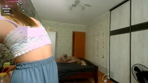 Aphrodite online show from 04.04.26