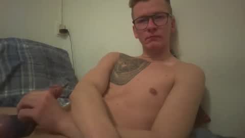 Snapshot of apollonl chatting on 01.05.25 apollonl online show from 01.05.25