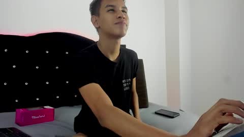 Snapshot of apolo1402 chatting on 12.26.24 Apolo online show from 12.26.24