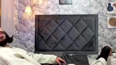 Snapshot of apolo_rousse chatting on 09.30.25 Apolo online show from 09.30.25