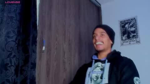 TONY INDEPENDENT MODEL online show from 01.24.25