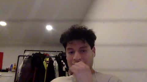 applejuice18 online show from 01.01.25