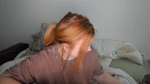Snapshot of appleyummybuns chatting on 06.05.26 appleyummybuns online show from 06.05.26