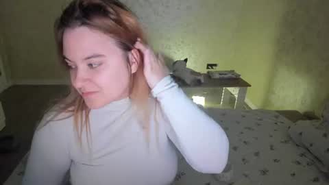 Snapshot of appleyummybuns chatting on 07.18.26 appleyummybuns online show from 07.18.26