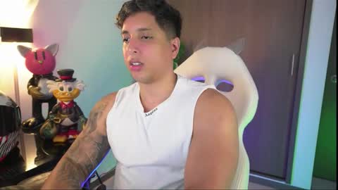 Snapshot of appolo_allen chatting on 10.12.25 insta appolo master online show from 10.12.25