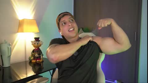 Snapshot of appolo_allen chatting on 11.06.25 insta appolo master online show from 11.06.25