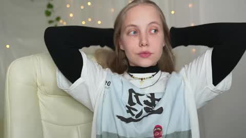 Snapshot of appr0ved chatting on 12.10.24 REYNA my friend online show from 12.10.24