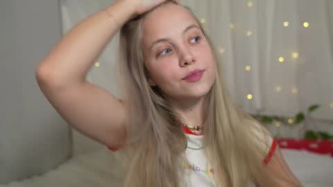 Snapshot of appr0ved chatting on 12.22.24 REYNA my friend online show from 12.22.24