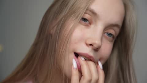 Snapshot of appr0ved chatting on 01.16.25 REYNA my friend online show from 01.16.25