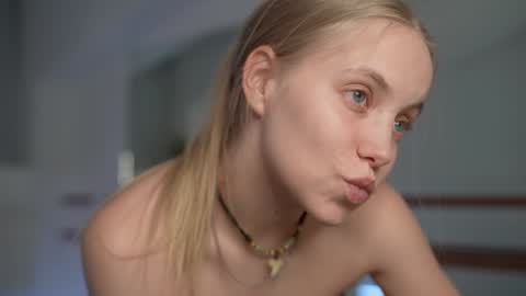 Snapshot of appr0ved chatting on 01.17.25 REYNA my friend online show from 01.17.25