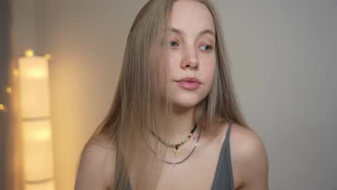 Snapshot of appr0ved chatting on 01.23.25 REYNA my friend online show from 01.23.25