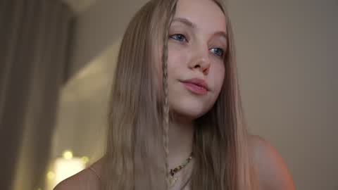 Snapshot of appr0ved chatting on 01.24.25 REYNA my friend online show from 01.24.25