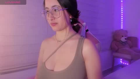 April Evangeline online show from 10.02.25