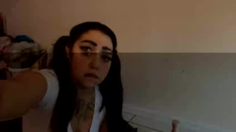 Snapshot of aprilanna chatting on 12.05.24 AnnaApril420 online show from 12.05.24