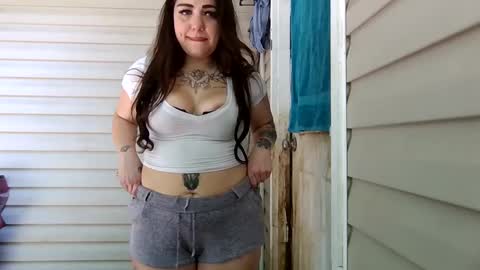 Snapshot of aprilanna chatting on 09.17.25 AnnaApril420 online show from 09.17.25