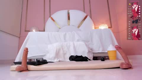 Snapshot of aprilbonnie chatting on 02.19.25 3pm to 930 pm colombia online show from 02.19.25