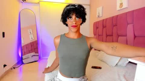 aprill_fox online show from 10.07.25