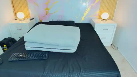 aprillross online show from 02.04.26