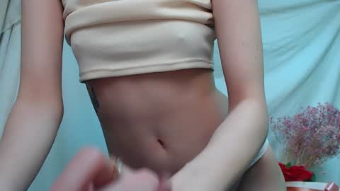 Snapshot of aprillswift_ chatting on 01.08.25 Aprill online show from 01.08.25