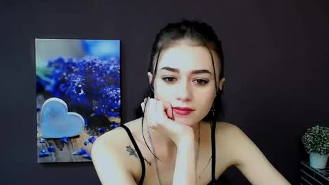 Snapshot of aprillswift_ chatting on 02.23.25 Aprill online show from 02.23.25