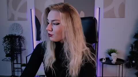 Snapshot of aprilserenity chatting on 02.15.26 April. All year round. online show from 02.15.26