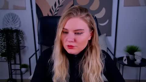 Snapshot of aprilserenity chatting on 02.28.26 April. All year round. online show from 02.28.26