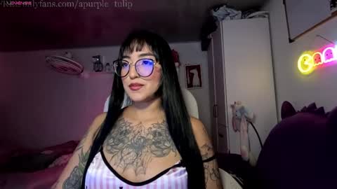 Snapshot of apurple_tulip chatting on 07.16.26 online show from 07.16.26